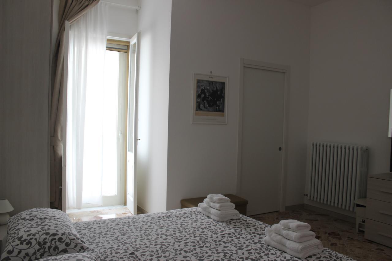 B&B A Casa di Paola Lecce Exterior foto